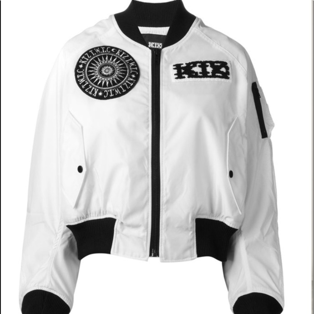 KTZ $1400 NWOT logo patch bomber jacket